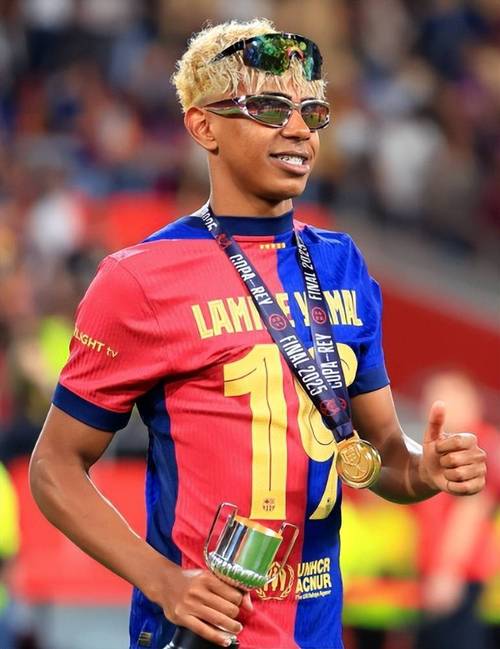 某球星回应质疑：用表现说话