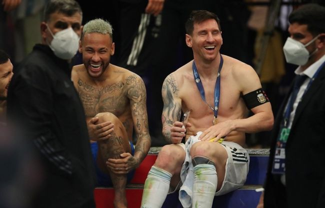 怀特第三节轰14分带队反超，米勒单节4三分回应