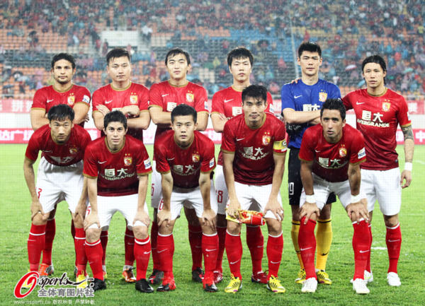 王伟：亚泰中期想引进更好的球员，但这些球员不愿冒巨大风险